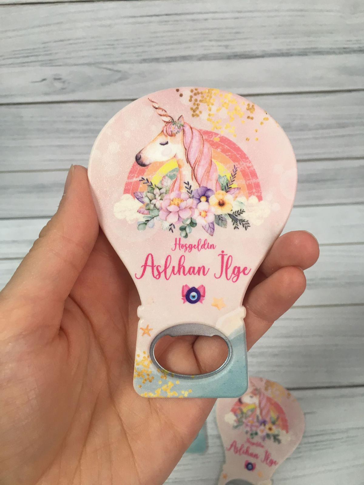 Yenidoğan Kız Bebek Hediyelik Açacak Magnet