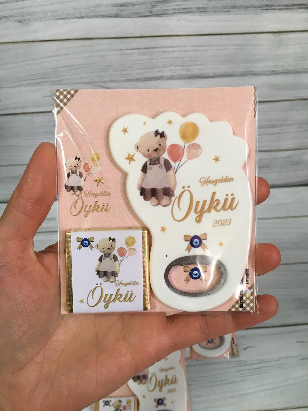 Kız Bebek Hediyelik Çikolata & Açacak Magnet Paket